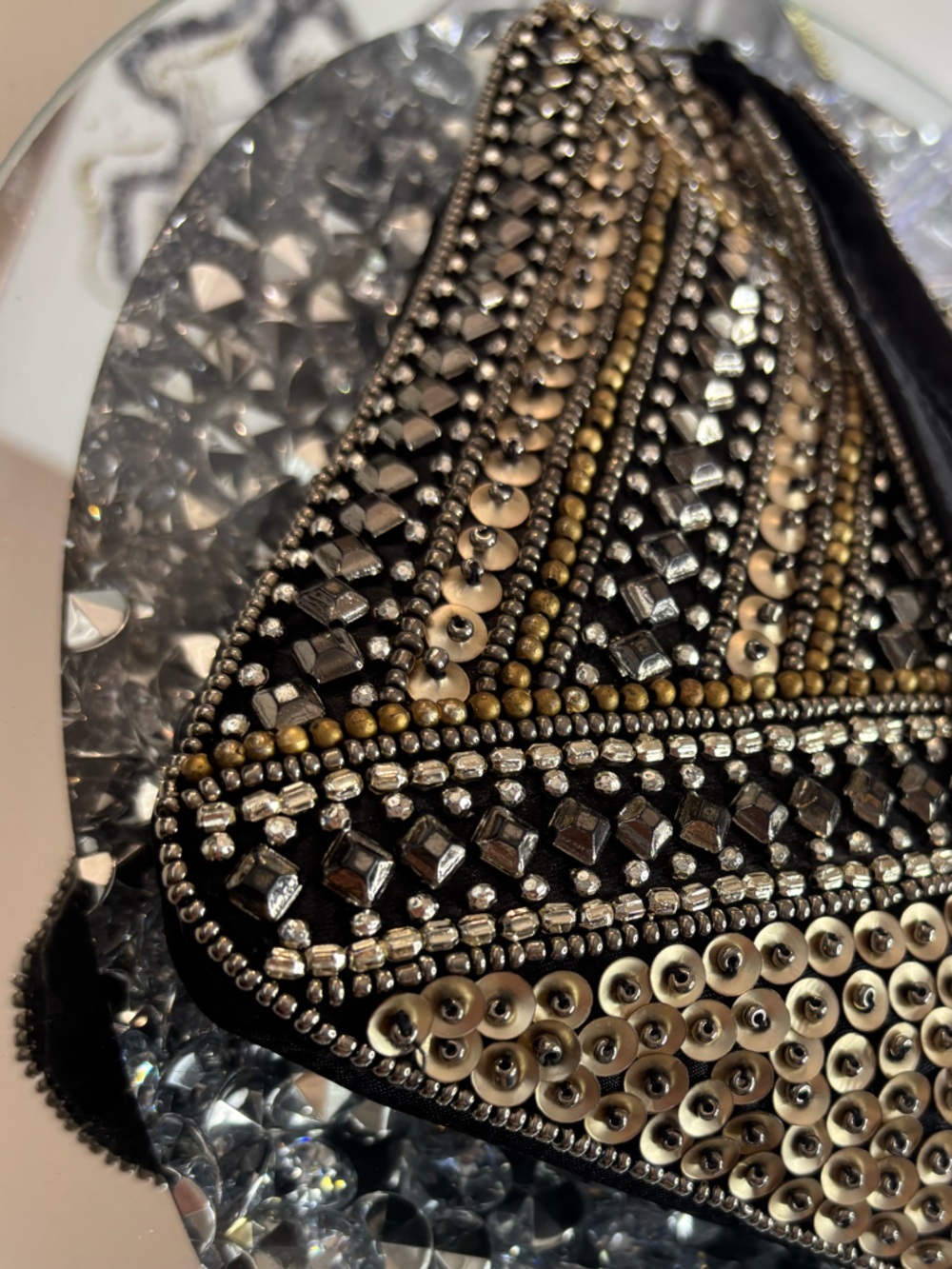 Charming Charlie embellished beaded clutch bag w/floral earrings - Picture 10 of 14